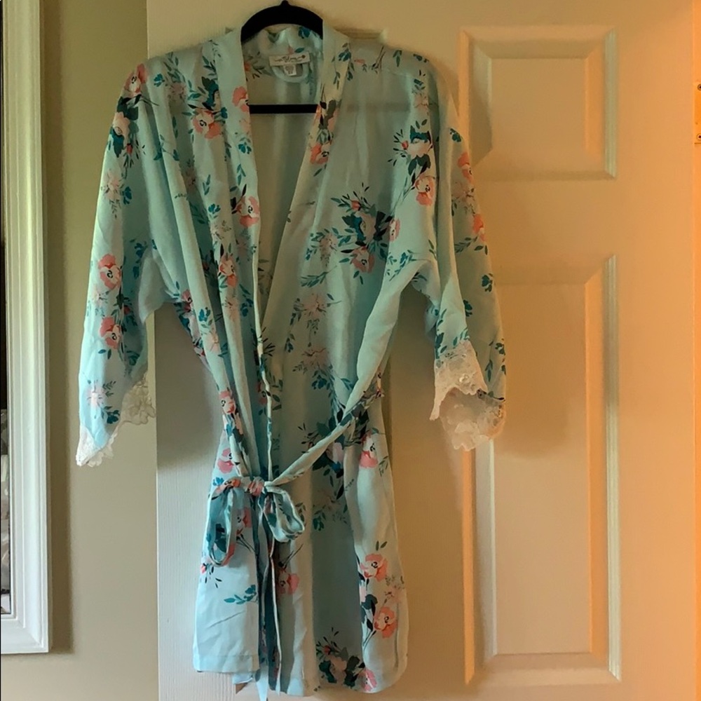 In Bloom Robe